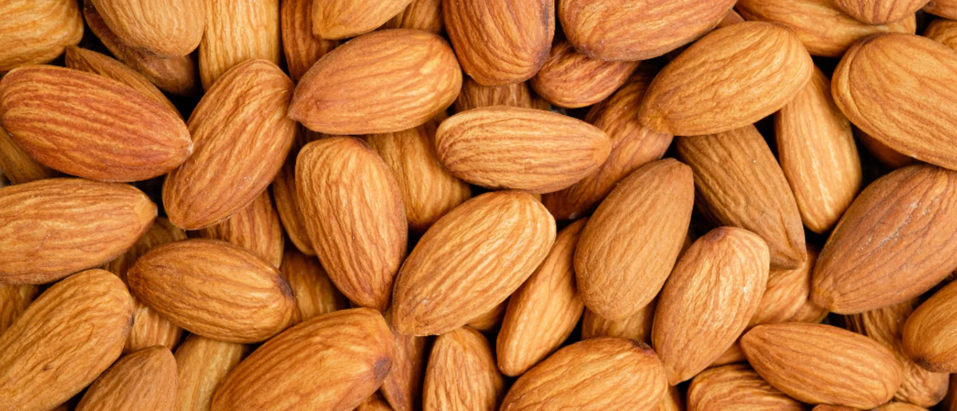 फौलादी शरीर के लिए कितने बादाम खाएं?