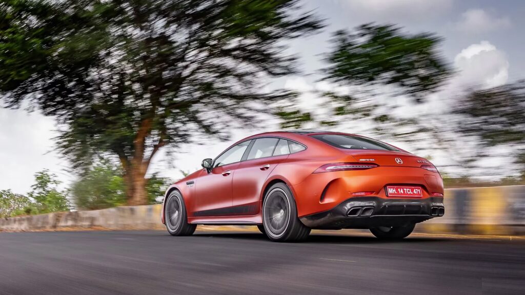 Mercedes Benz AMG GT 63: शानदार लग्ज़री के साथ पावरफुल परफॉर्मेंस का संगम